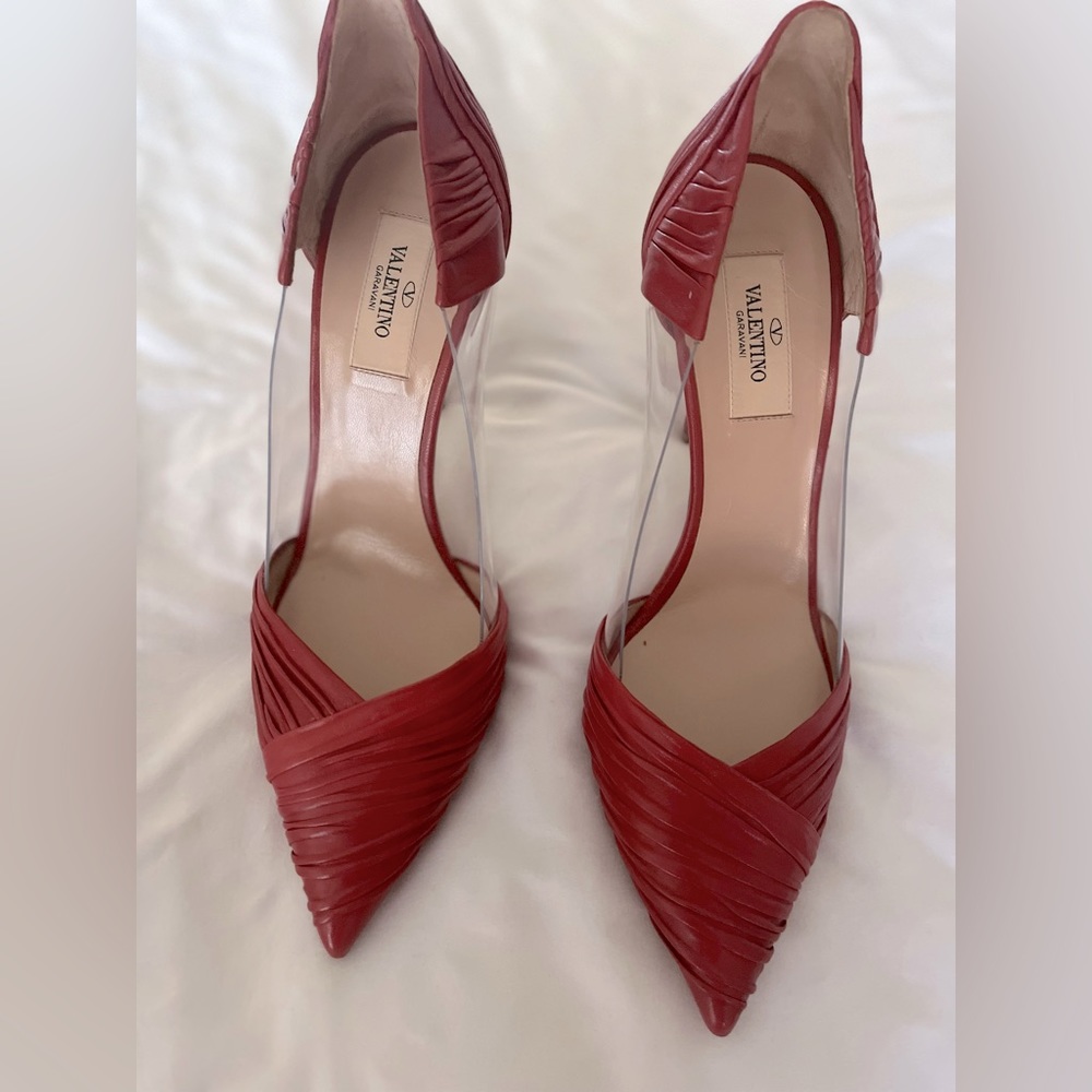 #valentinogaravani #pleated #leather #red #heels #pumps
